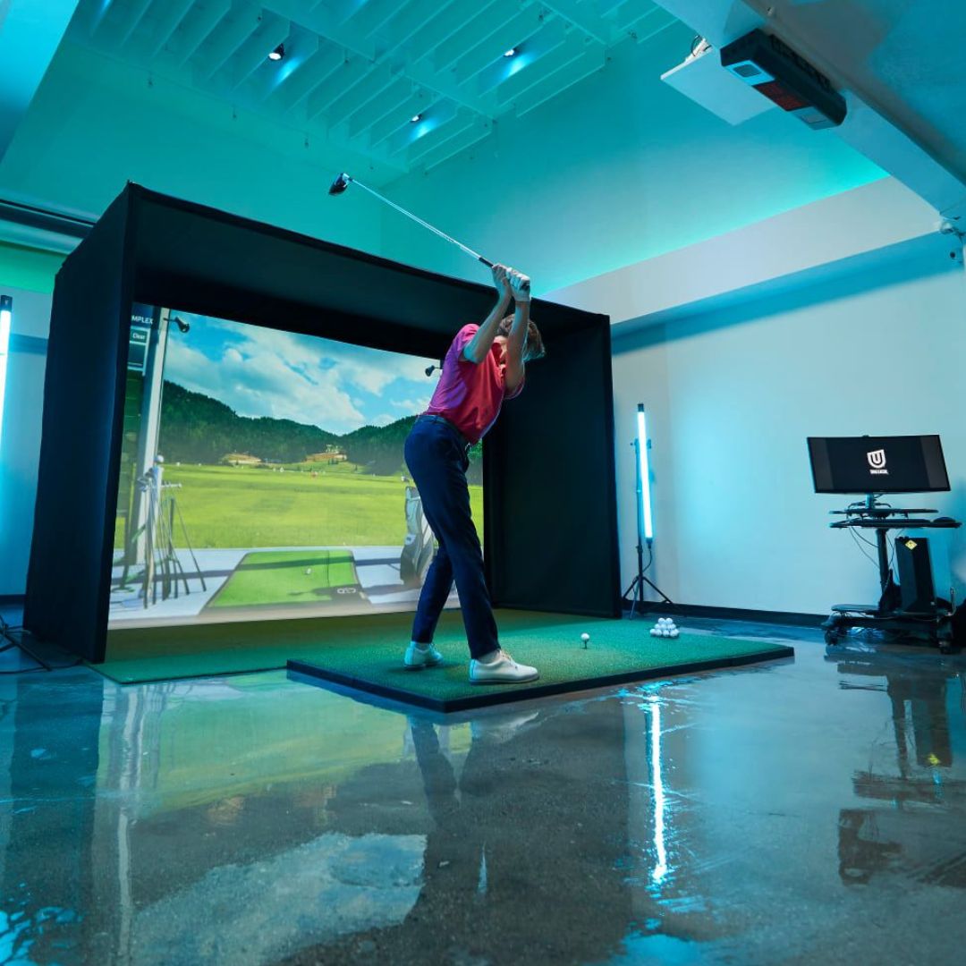 Uneekor QED SIG12 Golf Simulator